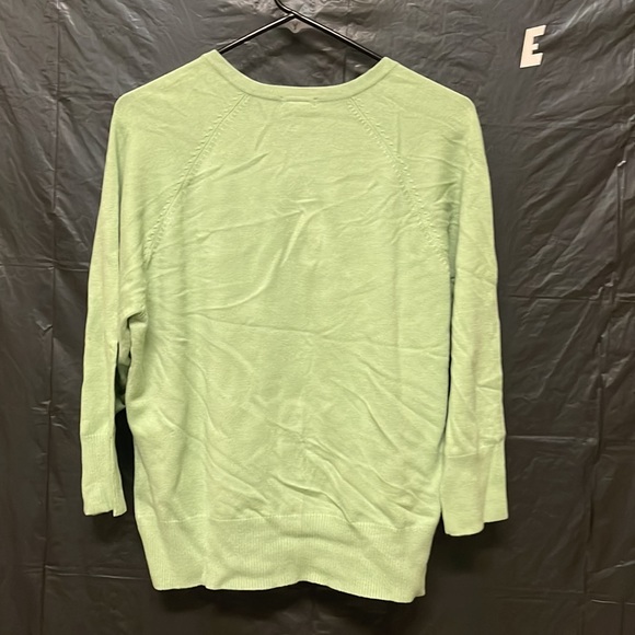 Top - Picture 2 of 3